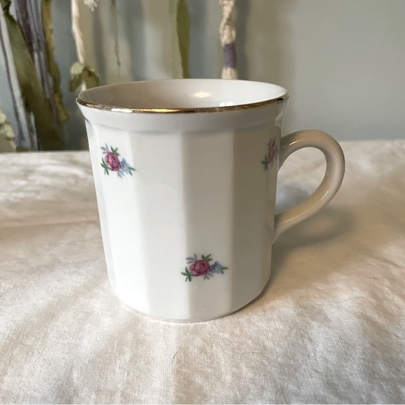 Lot of four assorted vintage mugs - Picture 10 of 10